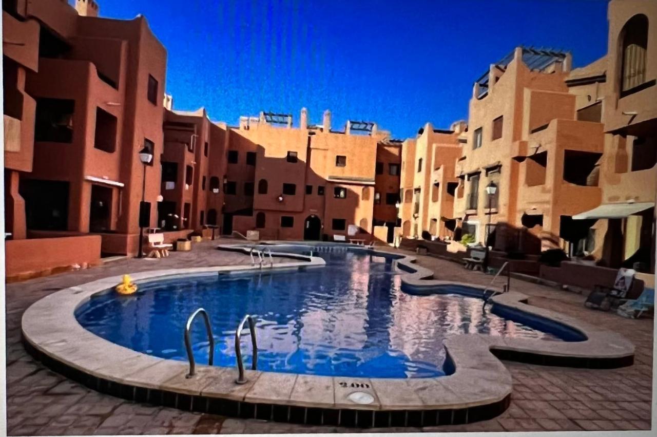 Three Bedroom Apartment With Pool In Torrevieja Kültér fotó